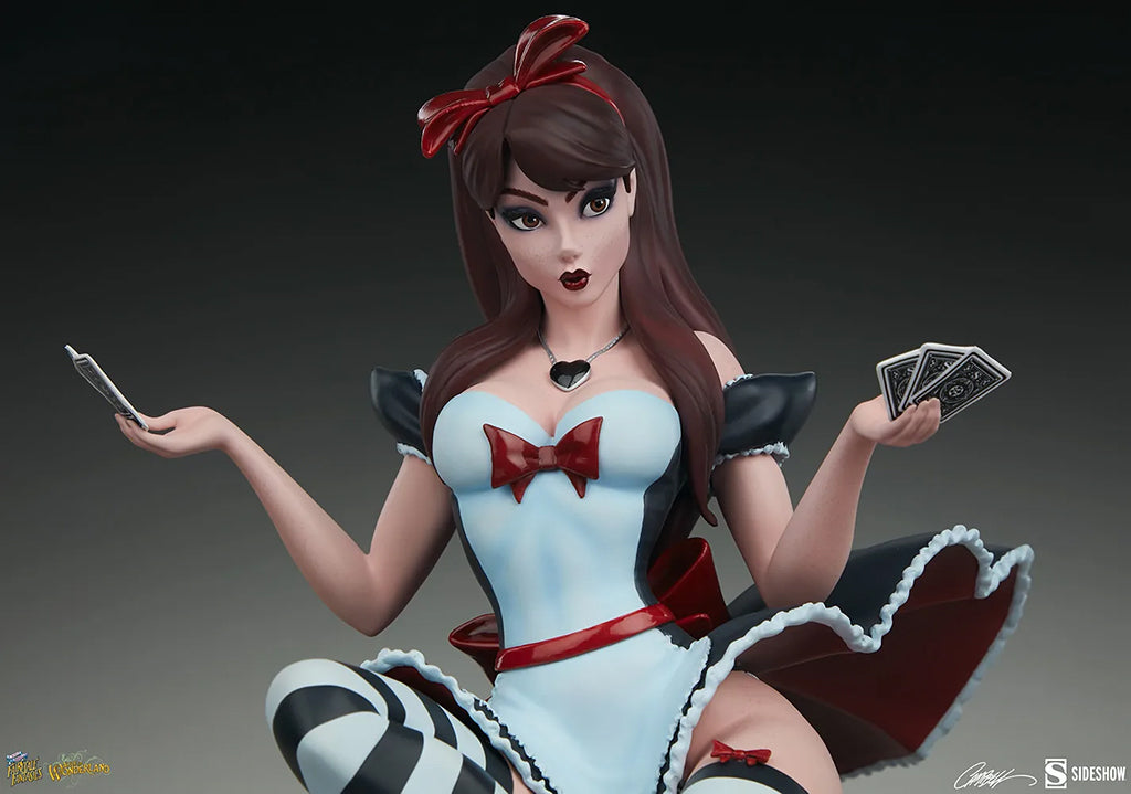 FairyTale Fantasies Alice "Game of Hearts" Edition statues