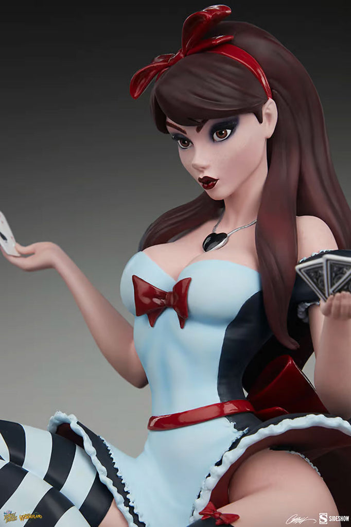 FairyTale Fantasies Alice "Game of Hearts" Edition statues