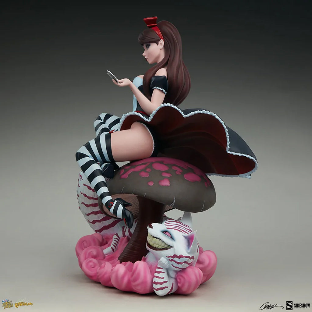 FairyTale Fantasies Alice "Game of Hearts" Edition statues