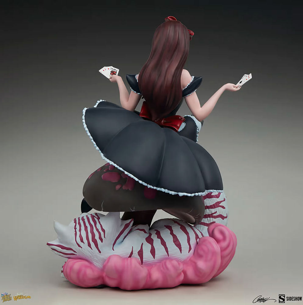 FairyTale Fantasies Alice "Game of Hearts" Edition statues